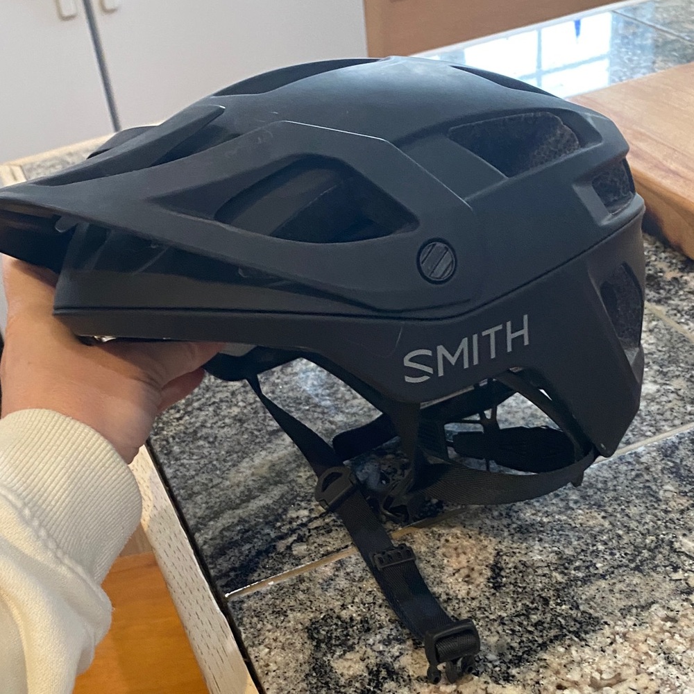 SMITH Matte Black VR Helmet